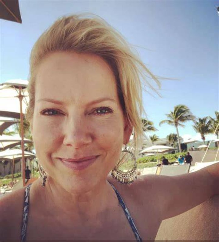 10 Sexy Shannon Bream Bikini Pics