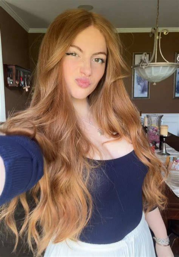 🦄 cristinacarmellaa Cristina Carmella TikTok