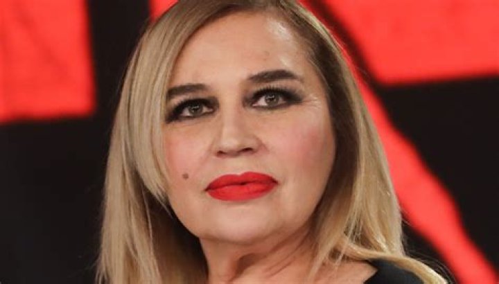 All About Lory Del Santo's Children: A Complete Overview