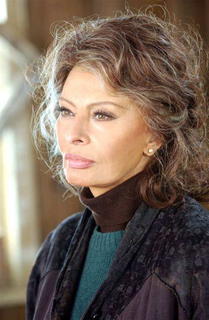 All About Sophia Loren's 4 Grandchildren
