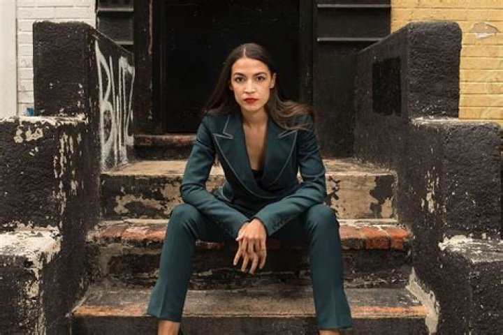 AOC advises legal counsel to those fired by Elon Musk from Twitter