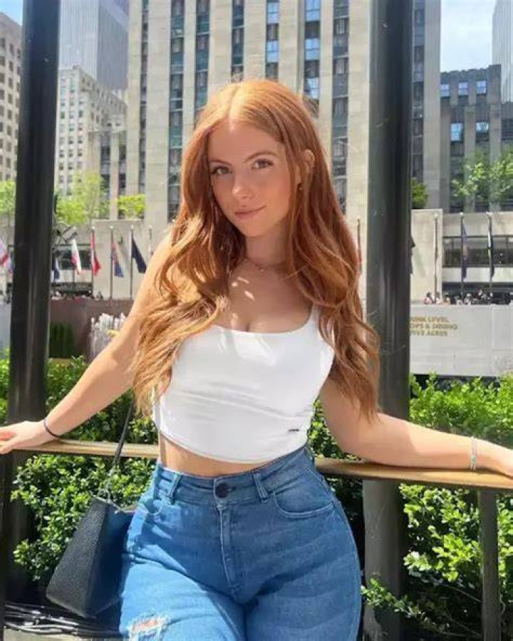 Cristina Carmella r/RedheadedGoddesses