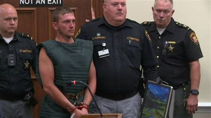 Dad Lined Up & Executed 3 Young Sons With Rifle, &lsquo;Hunted&rsquo; Down One Who