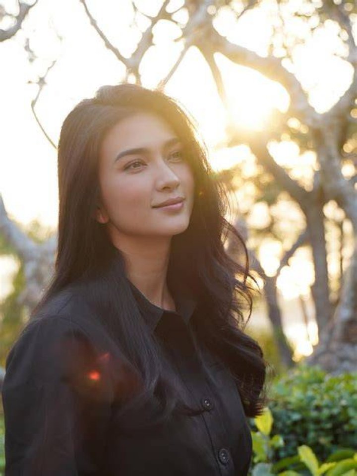 Discover The Allure Of Jade Yan: Unravelling Her Charm And Talents