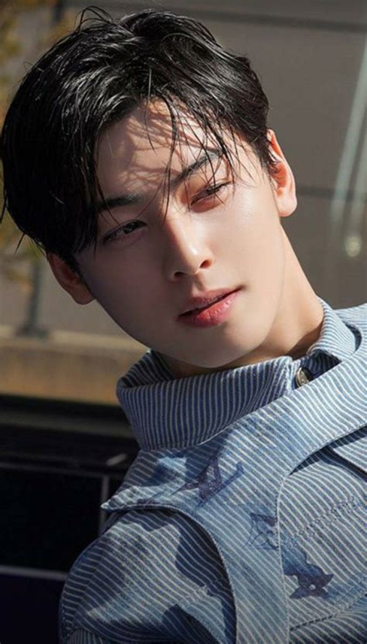 Eunwoo