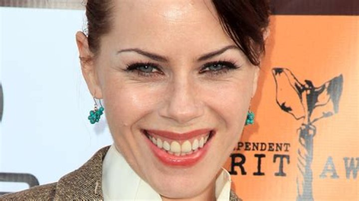 Fairuza Balk Net Worth, Bio, Height, Family, Age, Weight, Wiki 2024