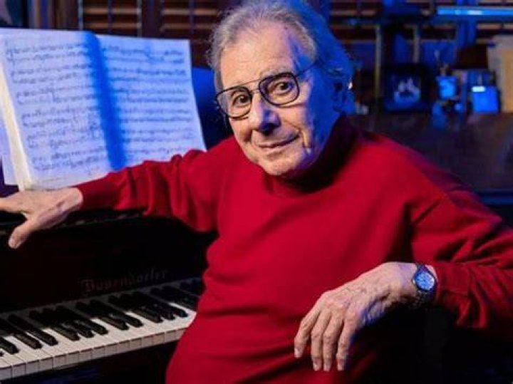 Fallece Ad&aacute;n L&oacute;pez D&aacute;vila, compositor de Los Acosta
