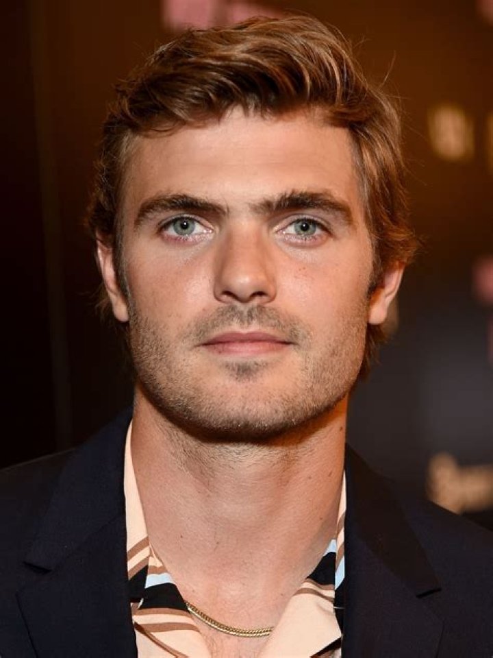 Foto de Alex Roe AdoroCinema