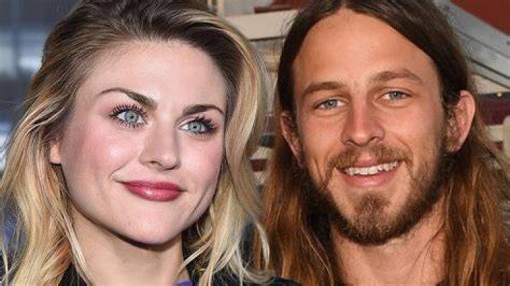 Frances Bean Cobain Marries Riley Hawk, Famous Rocker Officiates