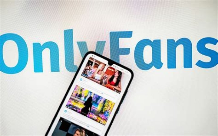 Gracias a OnlyFans le compró una mansión a sus padres