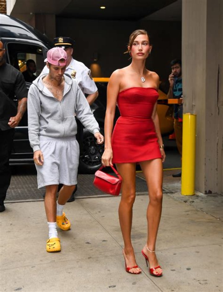 Hailey Bieber's Height: The Model's Stature Revealed