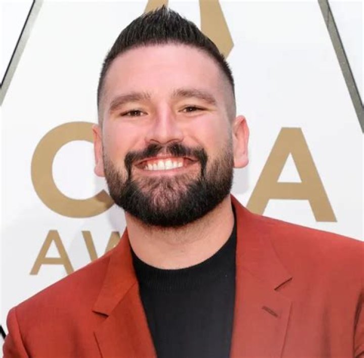 Is Shay Mooney Married? Know About His Age, Height, Net Worth, Wife