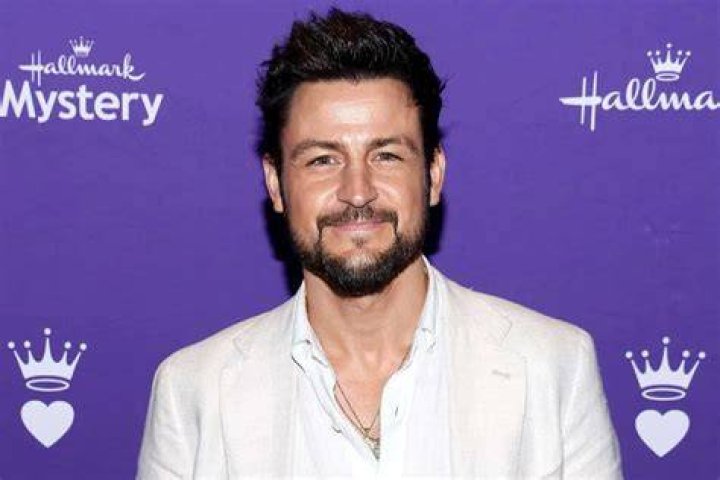 Is Tyler Hynes Happily Married? Uncover The Marital Status Of The Heartthrob