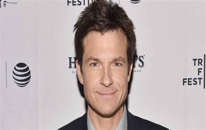 Jason Bateman Age, Net Worth, Wife, Family, Height and Biography
