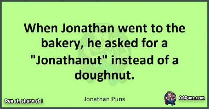 Jonathan jokes he's the 'gay king of Christmas'