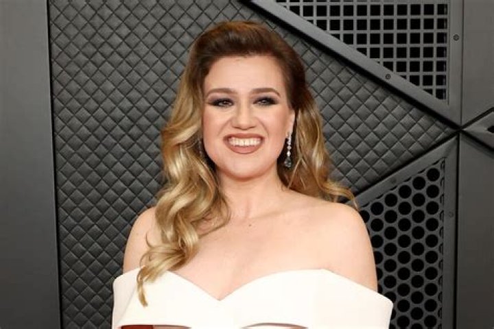 Kelly Clarkson Variety&rsquo;s Power of Women in Los Angeles