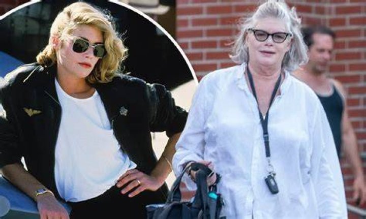 Kelly McGillis Net Worth 2022, Age, Husband, Children, Height, Family