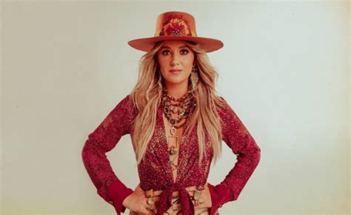 LAINEY WILSON LEADS THE 2023 CMA AWARDS NOMINATIONS &bull; Red Light Management