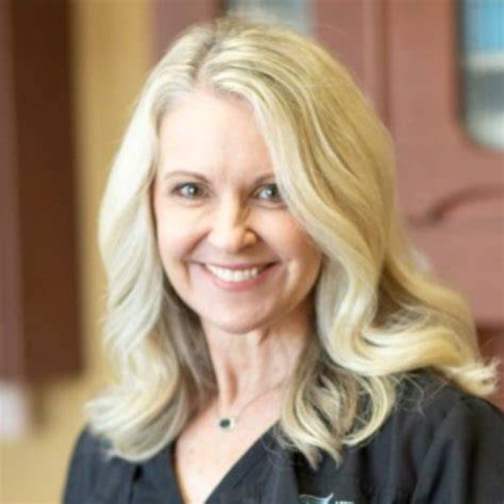 Laura Bruner LinkedIn