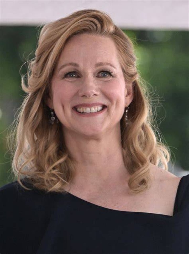 Laura Linney's Net Worth Plus The Tony Award Buzz Surrounding Her Most