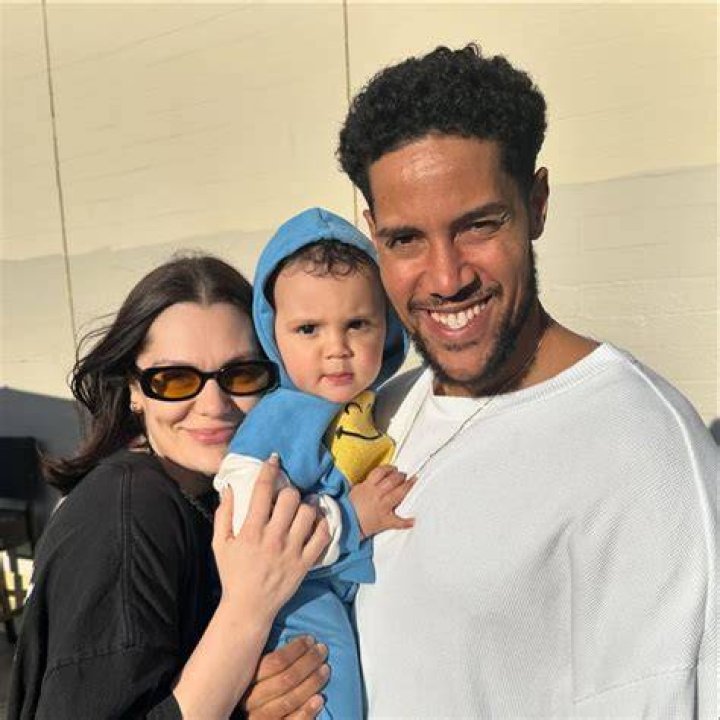 Meet Chanan Safir Colman Parents Mother Jael Safir And Father