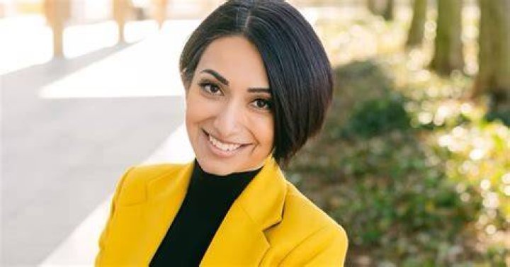 Nayyera Haq's Biography, Age, Husband, Salary, Parents