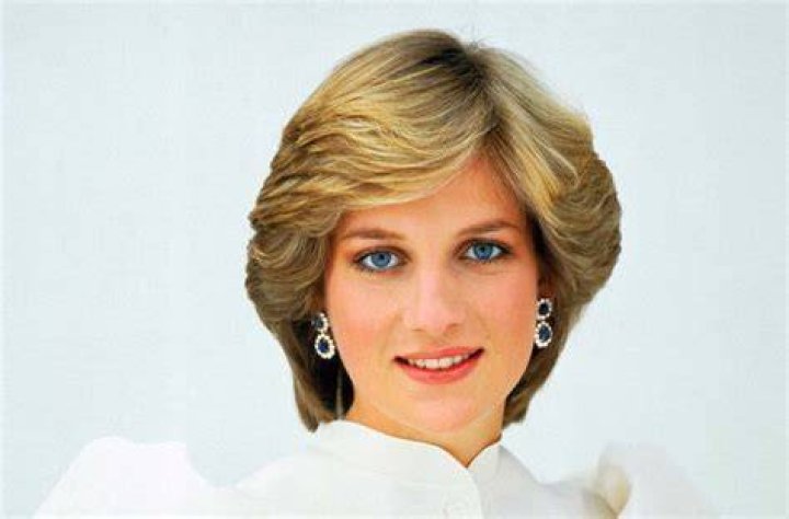 Princess Diana's grave 18 years on is coated in greenery as estate lets