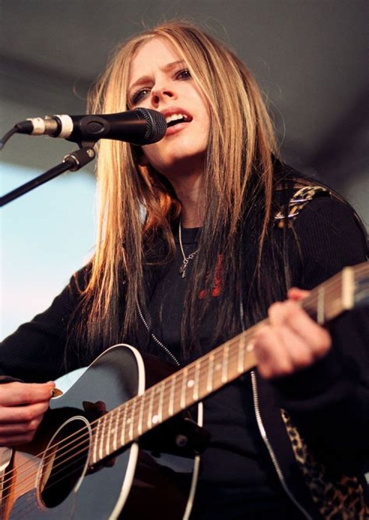 Singer Avril Lavigne and Her Family Husband, Kids, Parents BHW