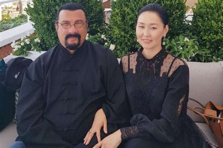 Steven Seagal Wife Elle