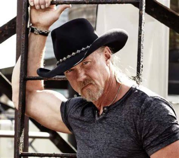 Trace Adkins Height, Weight, Age, Body Statistics Healthy Celeb