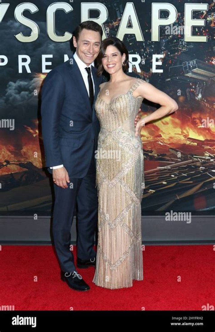 Who Is Neve Campbell's Husband? Find Out Here